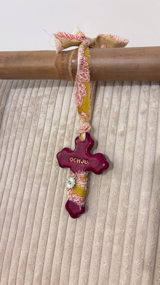 Suspension Murale Croix "OCHJU"