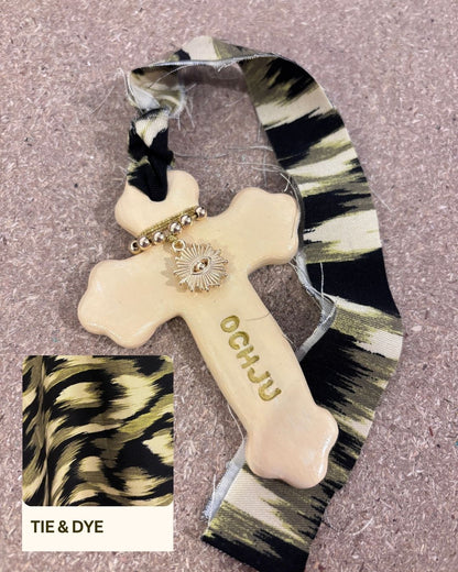 Suspension Murale Croix Beige "OCHJU"