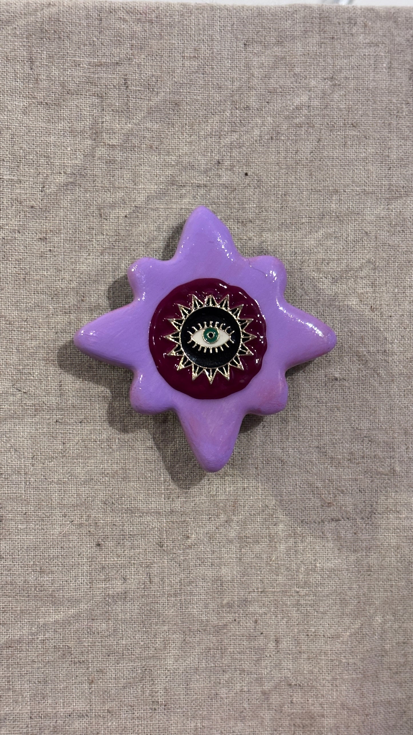 Magnet Lila Oeil Protecteur