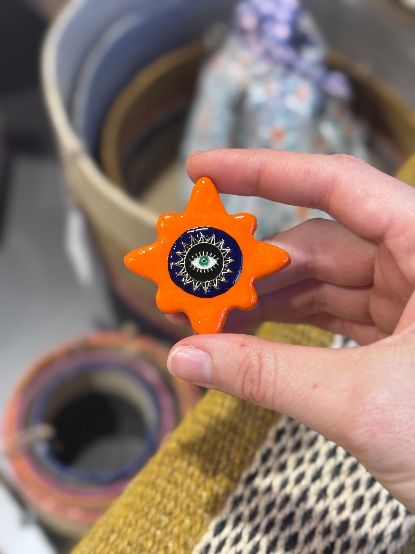 Magnet Orange Oeil Protecteur