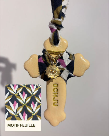 Suspension Murale Croix Beige "OCHJU"