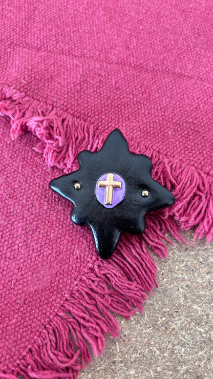 Magnet Noir Croix Lila