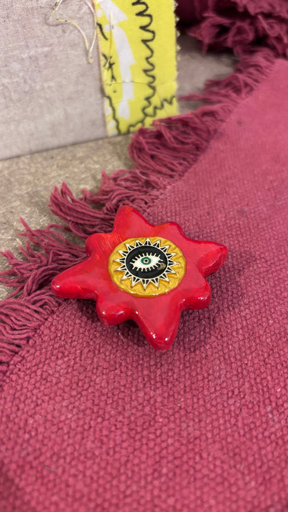 Magnet Rouge Oeil Protecteur