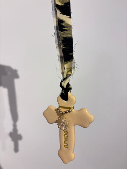 Suspension Murale Croix Beige "OCHJU"